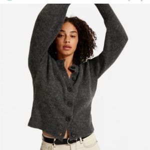 Everlane Cropped Alpaca Cardigan in Charcoal, size Large